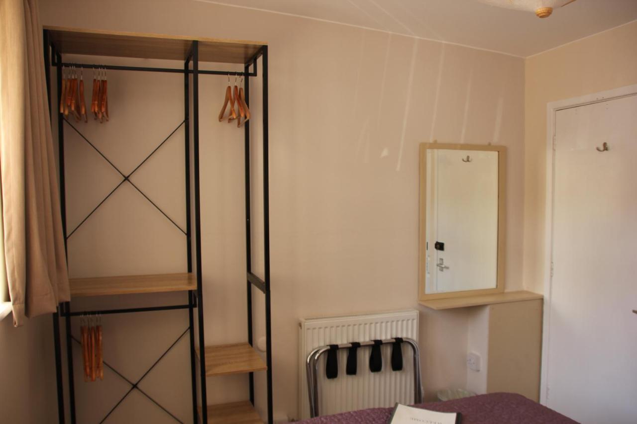 Candlelight Apartment Майнхед Екстериор снимка