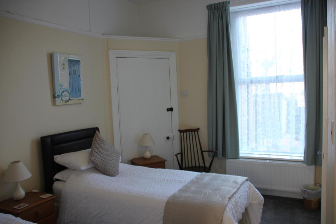Candlelight Apartment Майнхед Екстериор снимка