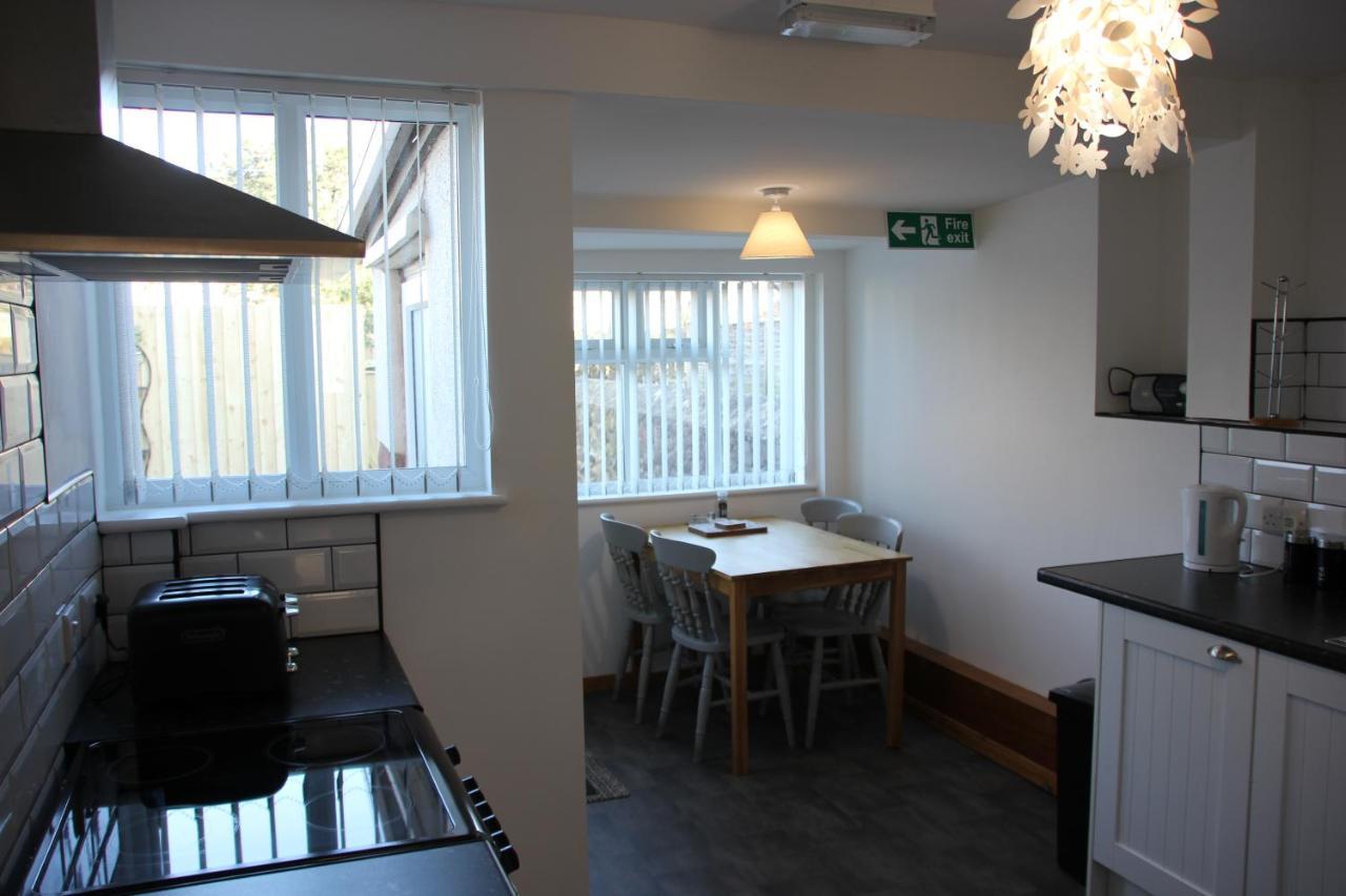 Candlelight Apartment Майнхед Екстериор снимка